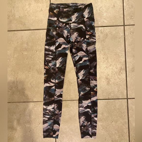 Lululemon Leggings - Picture 7 of 15